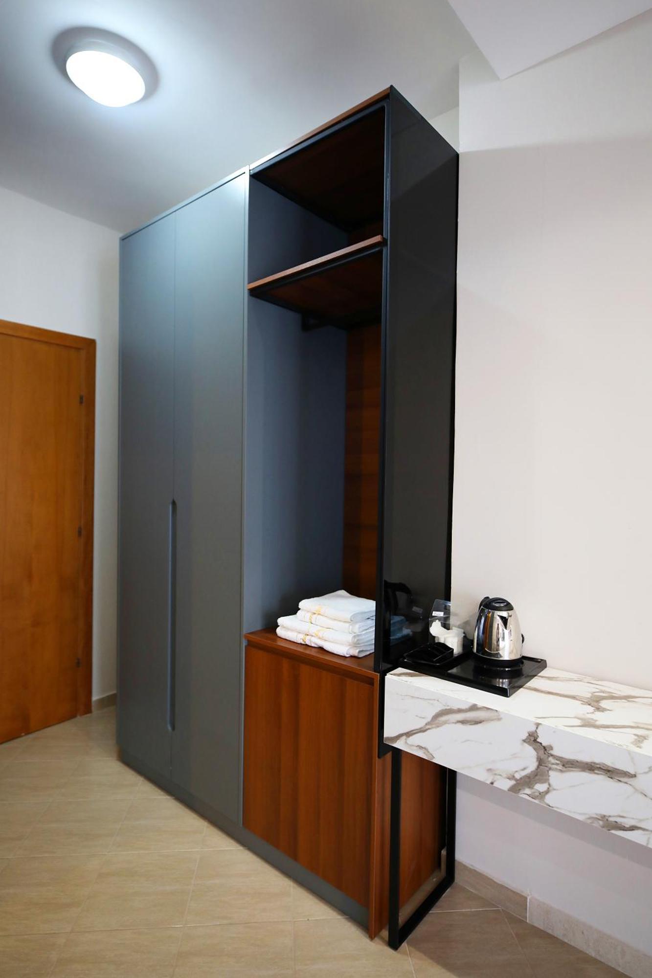 Hotel Erjuma Vlore Exterior photo